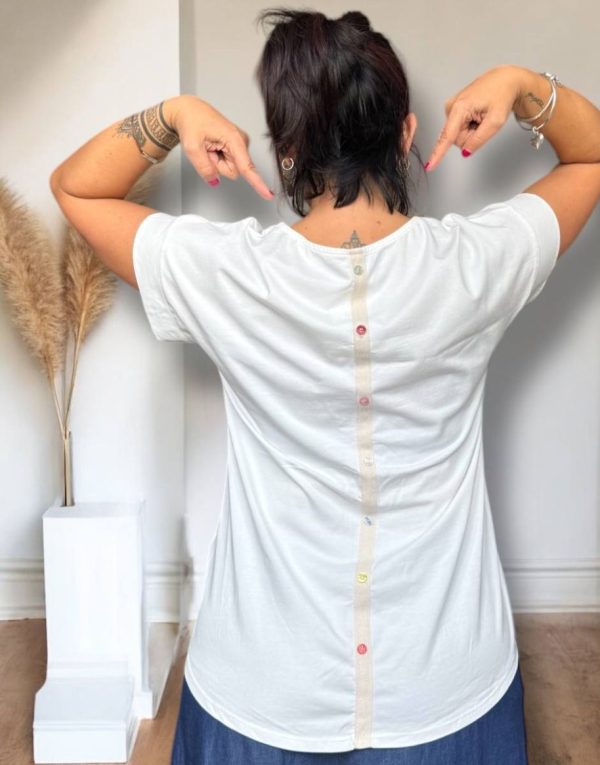 T-shirt bottoncini